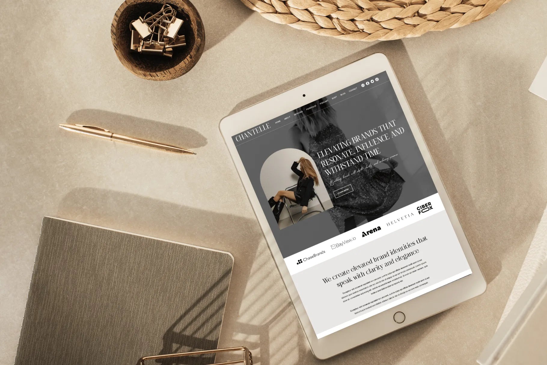 Elegant Wix Website Template for Creative Agencies - Advertfox